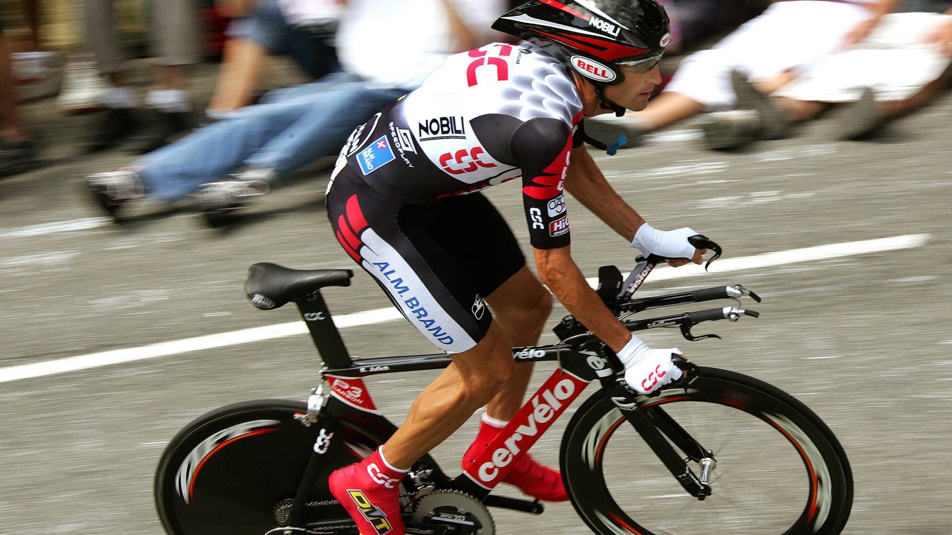 “儿童节迷你奥运会” 小朋友体验多项目小型版